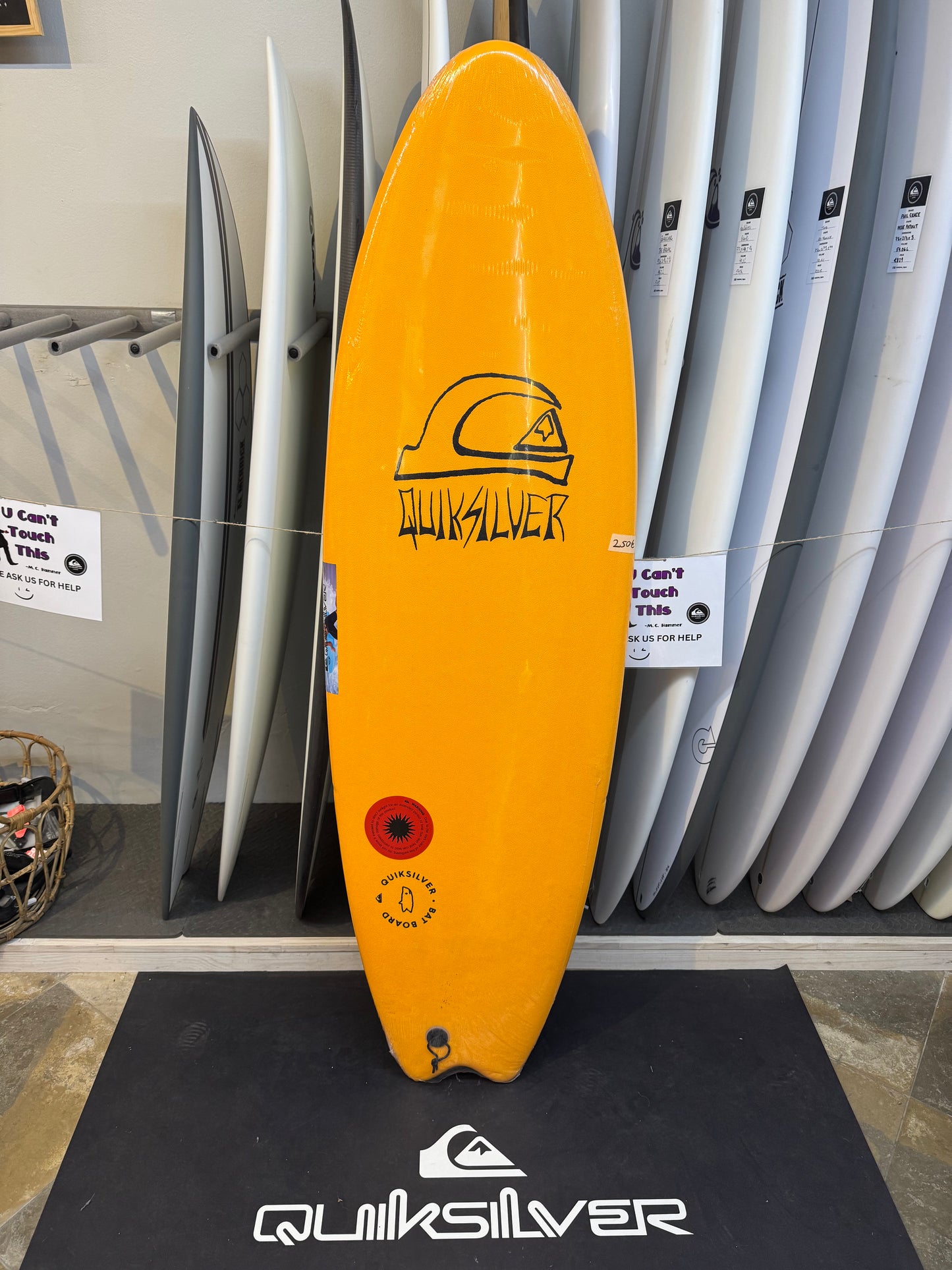 Quiksilver "The Bat" 6'0