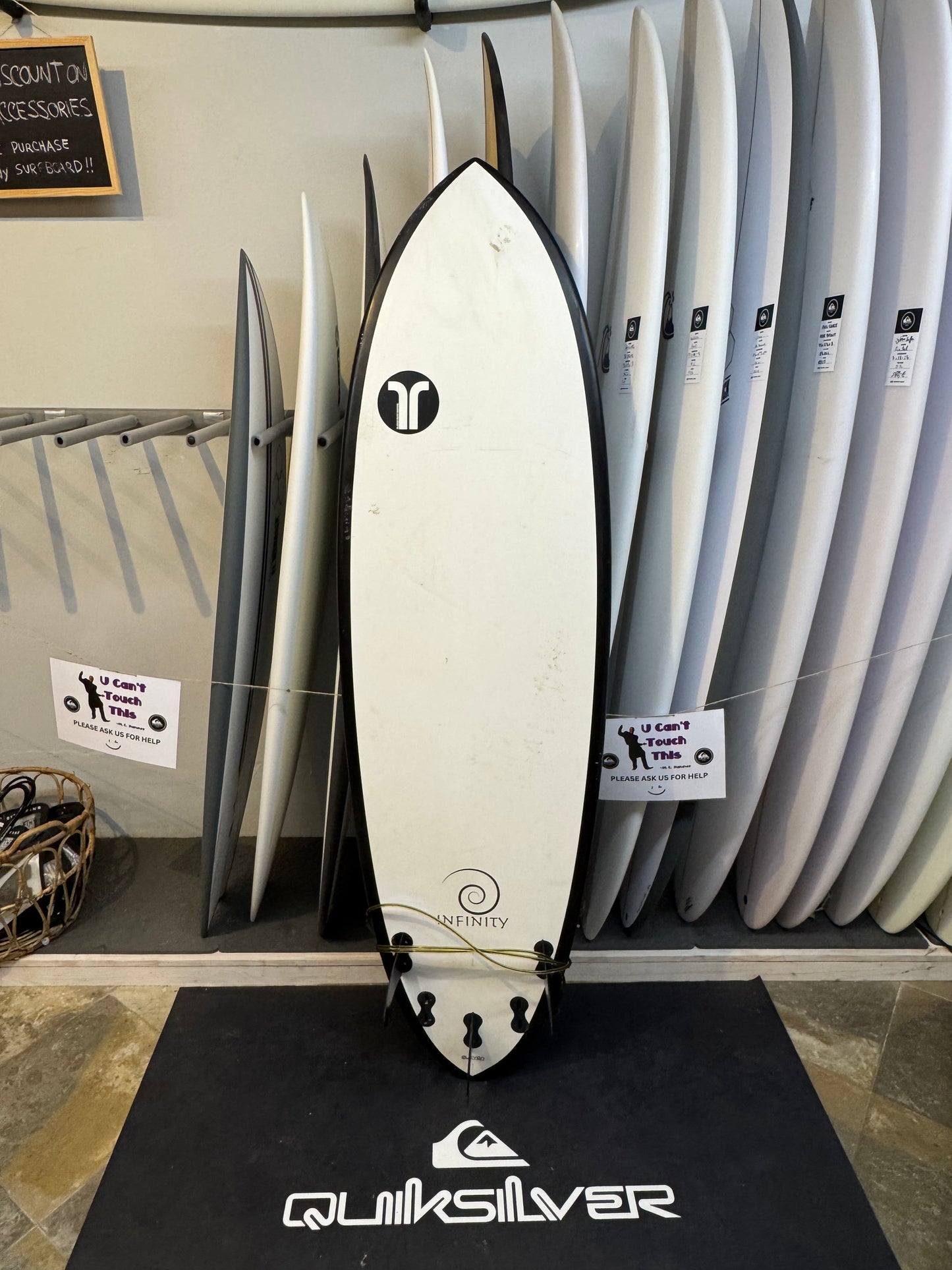 Eleven Surfboard 6'4